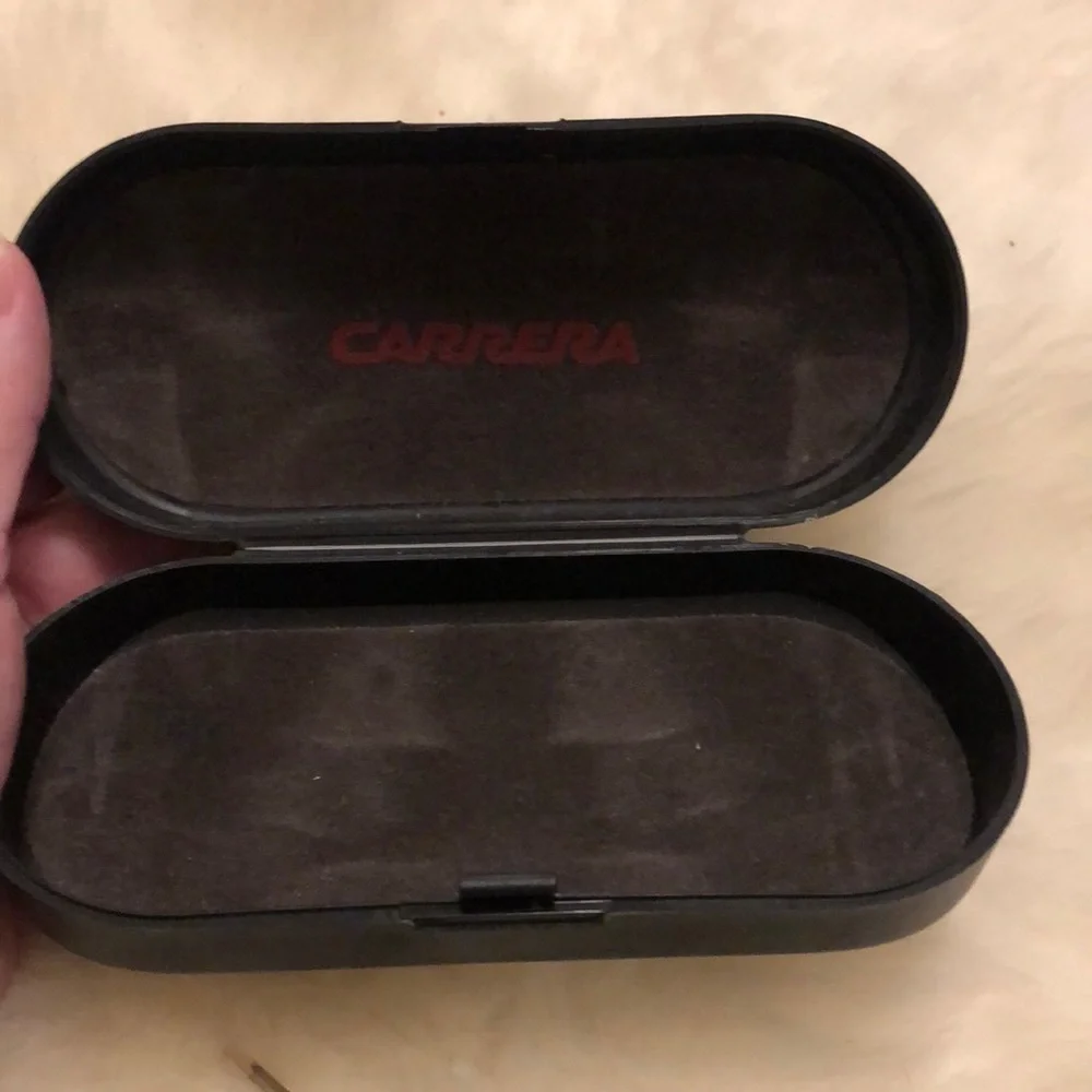 Carrera Sunglasses w case - Picture 5 of 5